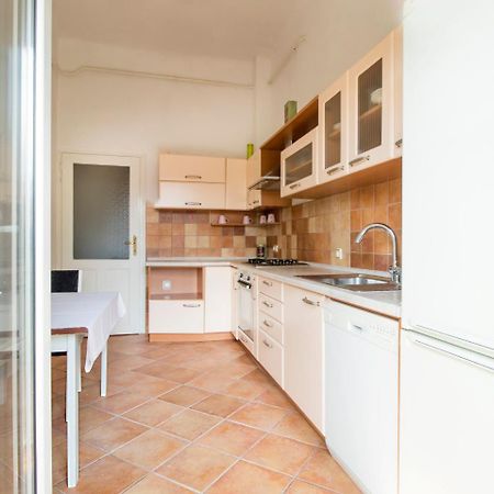 Guesthouse Centar 2 Zagreb Ngoại thất bức ảnh